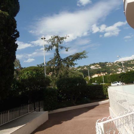 Апартаменты Joli Studio Calme Avec Terrasse Ницца Экстерьер фото